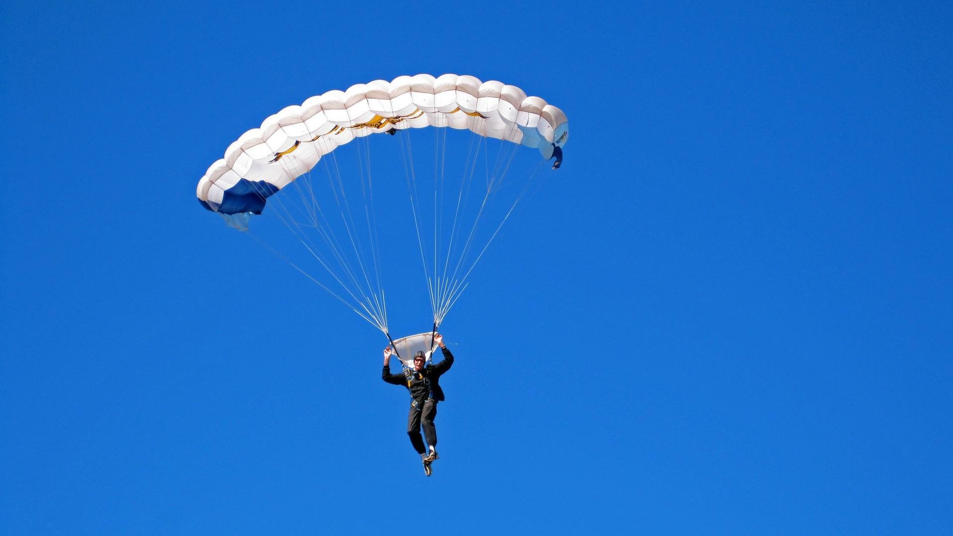 球迷佳话:那些因篮球结缘的真实故事,岁月带来无尽的悲伤,篮球却讲述最好的故事